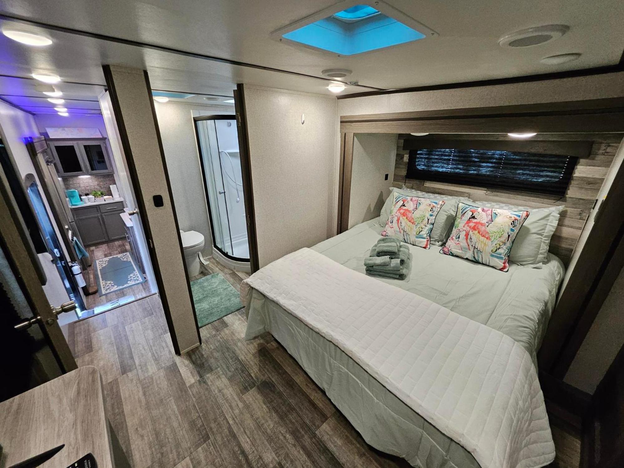 Hailey'S Beach-N-Bay Rv Resort Gilchrist ภายนอก รูปภาพ