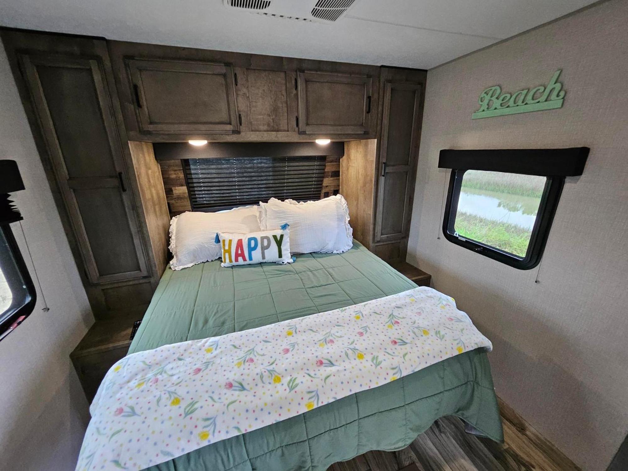 Hailey'S Beach-N-Bay Rv Resort Gilchrist ภายนอก รูปภาพ