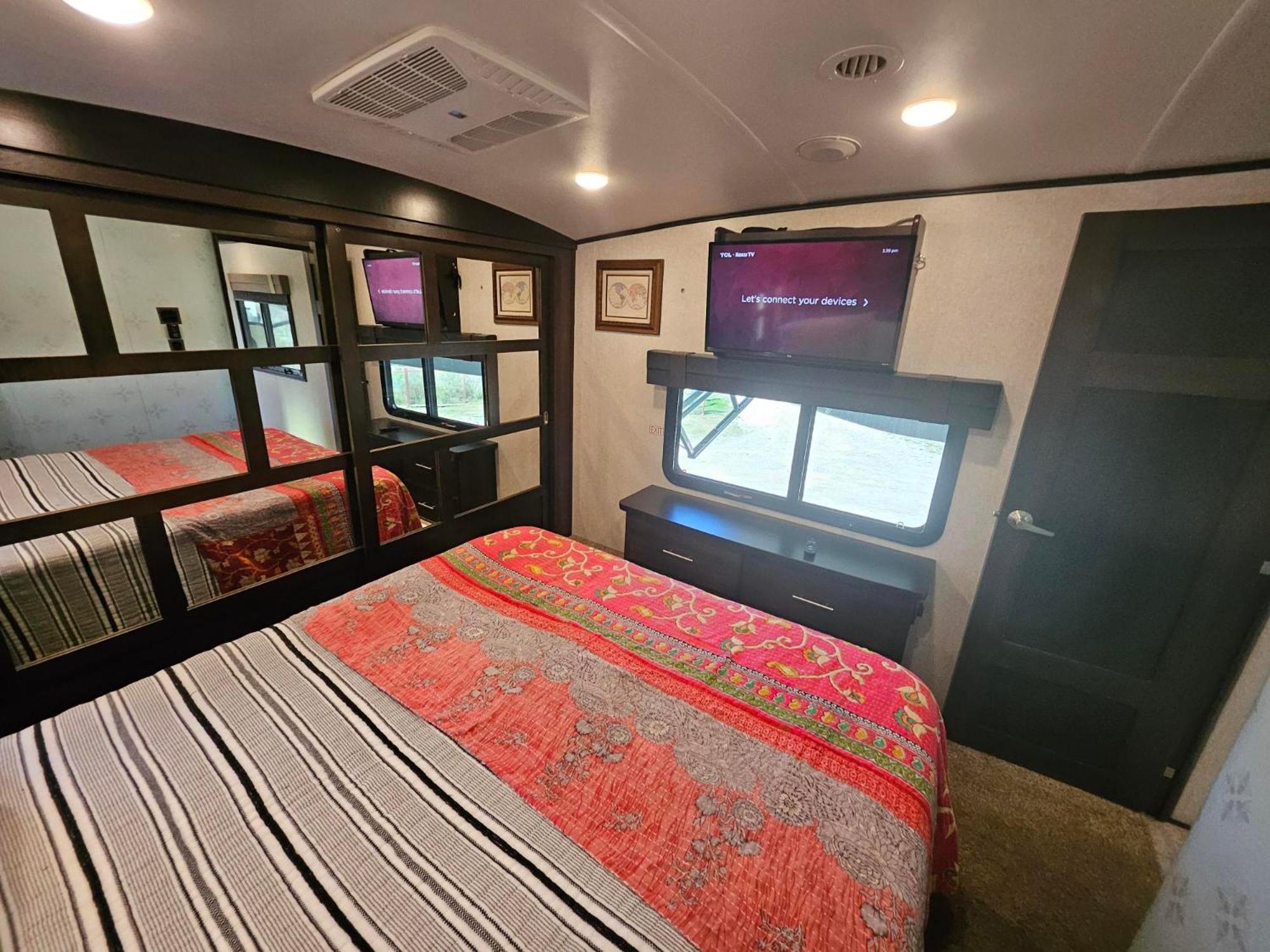 Hailey'S Beach-N-Bay Rv Resort Gilchrist ภายนอก รูปภาพ